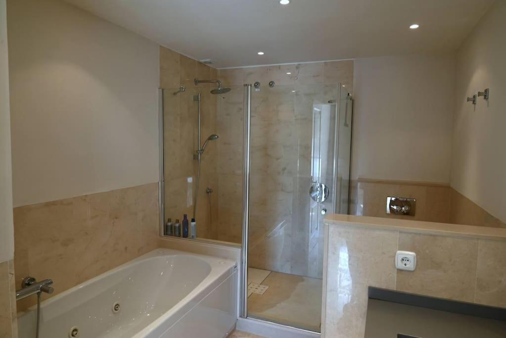 Casa Rosado La Heredia Monte Mayor Golf Wifi Marbella Estepona بينهافيس المظهر الخارجي الصورة
